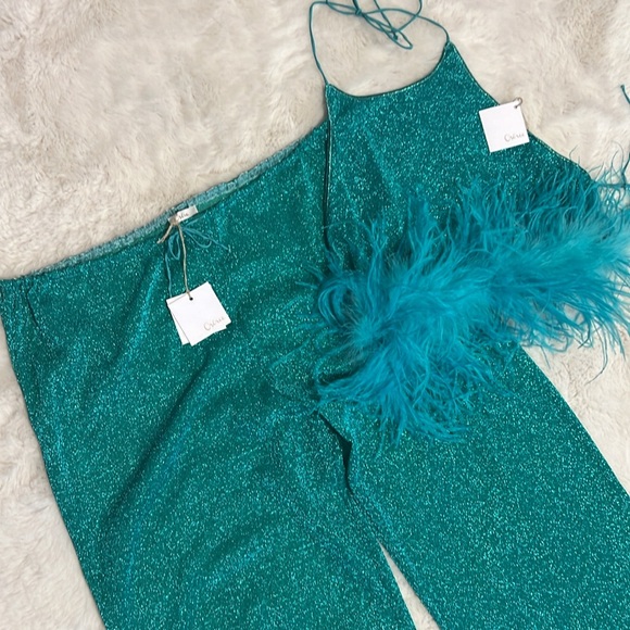 OSÉREE Lumière Feather-Trimmed Metallic Glitter Halter Top & Cropped Pants - Picture 6 of 15